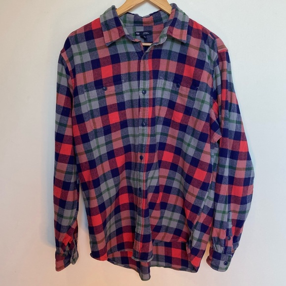 Men’s XL Red and Blue Plaid Gap Flannel Button Down - Picture 1 of 4